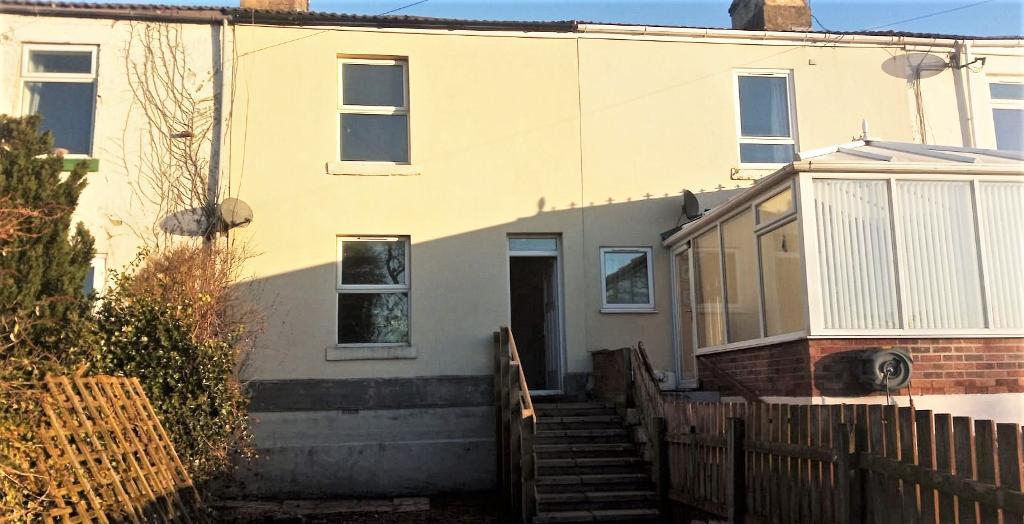 2 Bedroom Terraced To Let in Denebridge Row, Chilton, Co Durham, DL17